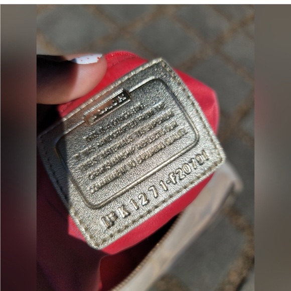 Vintage Coach POPPY Bright Flower Patterns over Beige/Gold Canvas & Leather - Picture 4 of 15